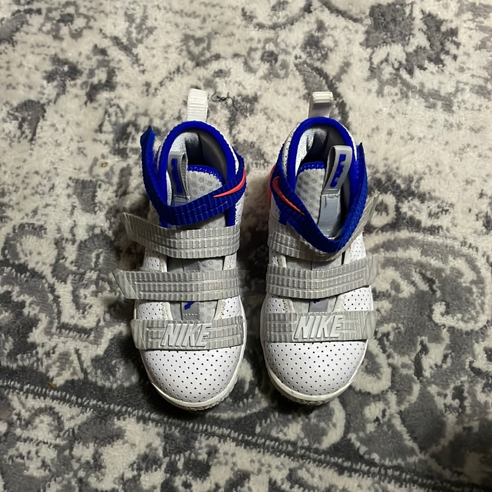 Toddler boy Nike shoes 11C